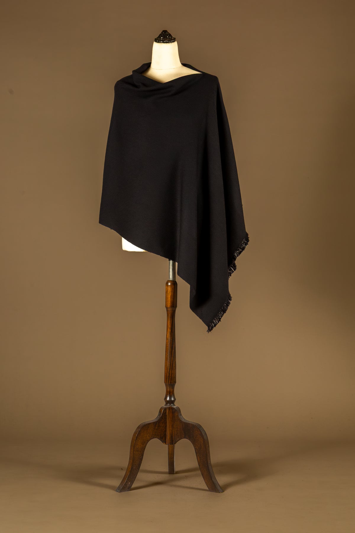 Poncho Laikum Negro