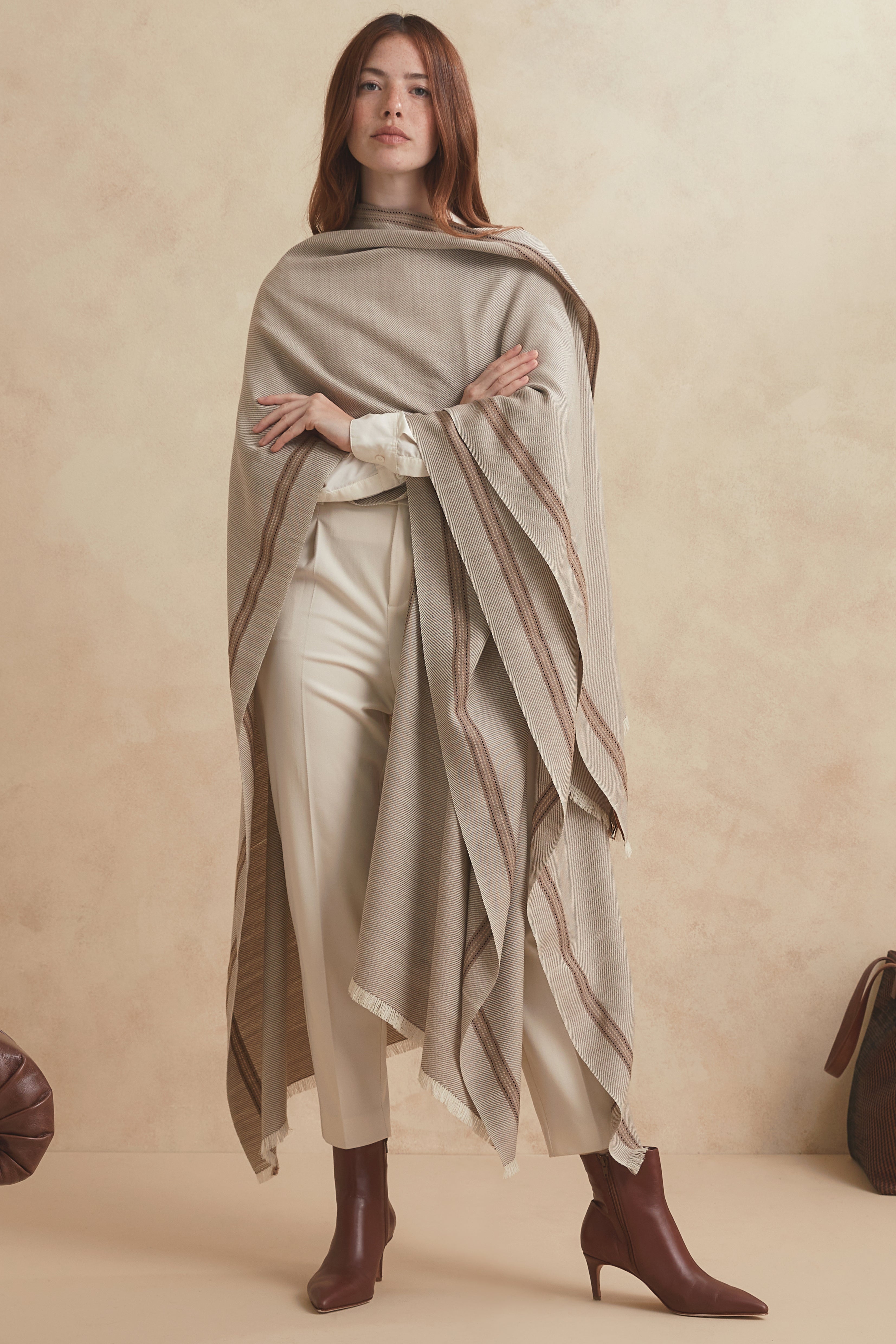 RUANA PAHUIL - cashmere camel