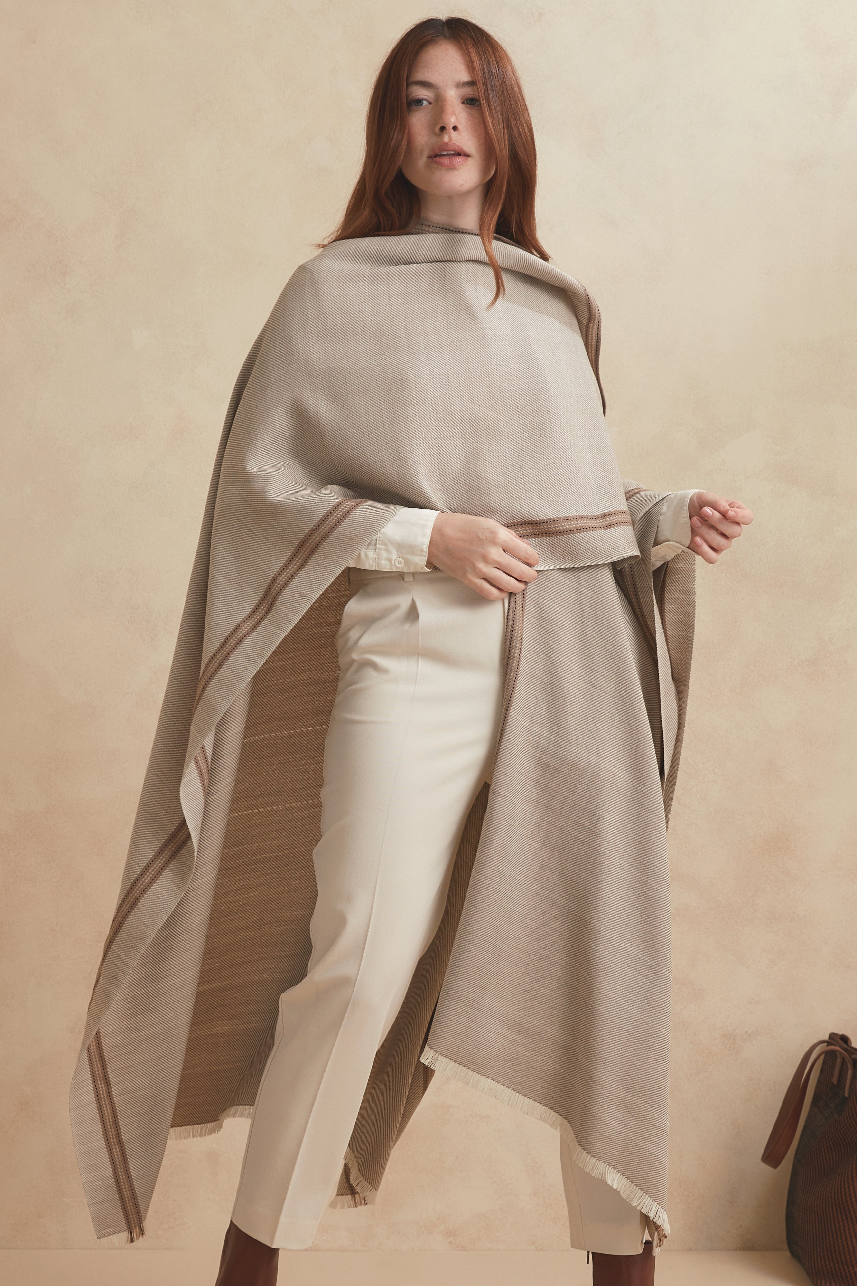 RUANA PAHUIL - cashmere camel