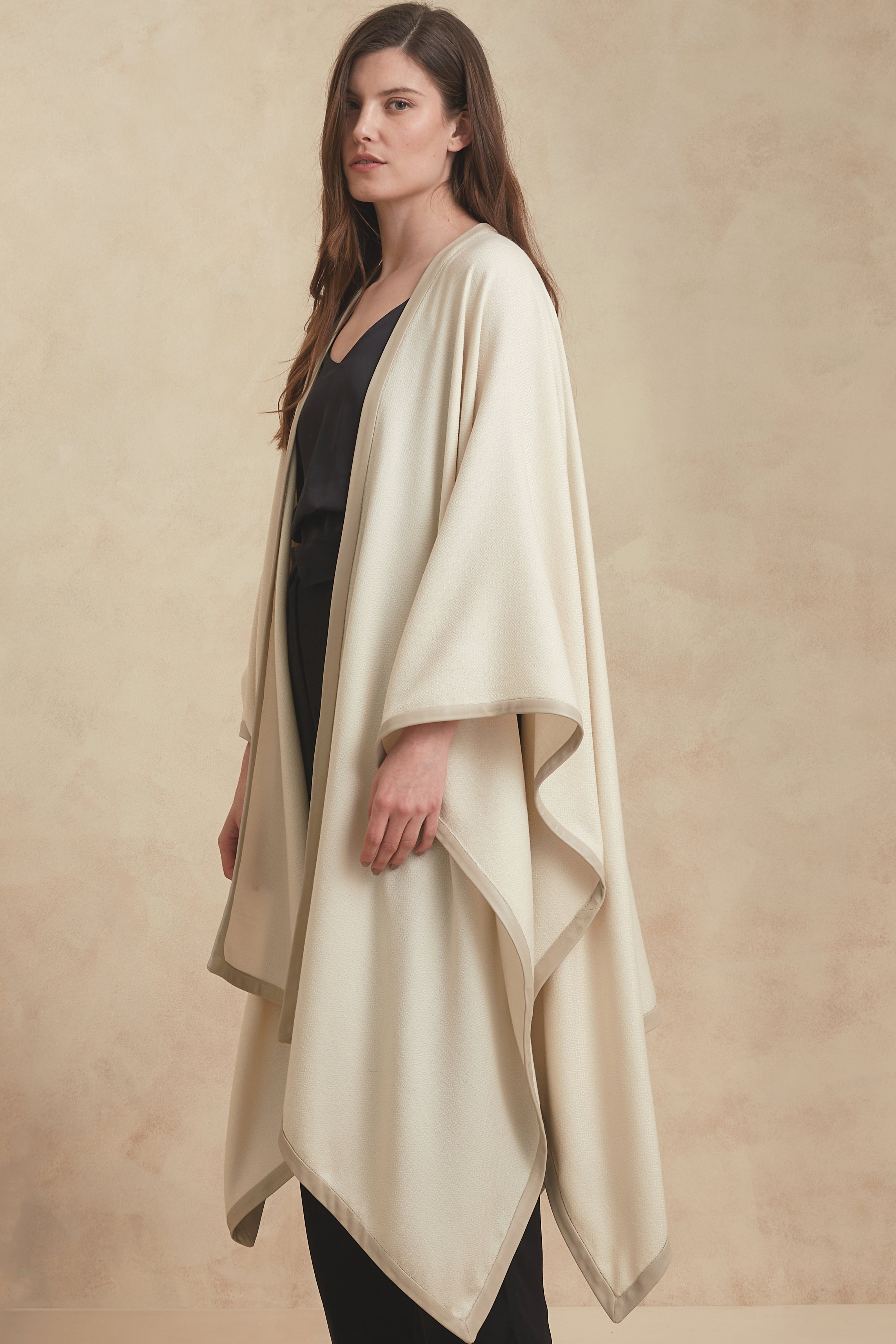 CAPA KAI - cashmere crudo