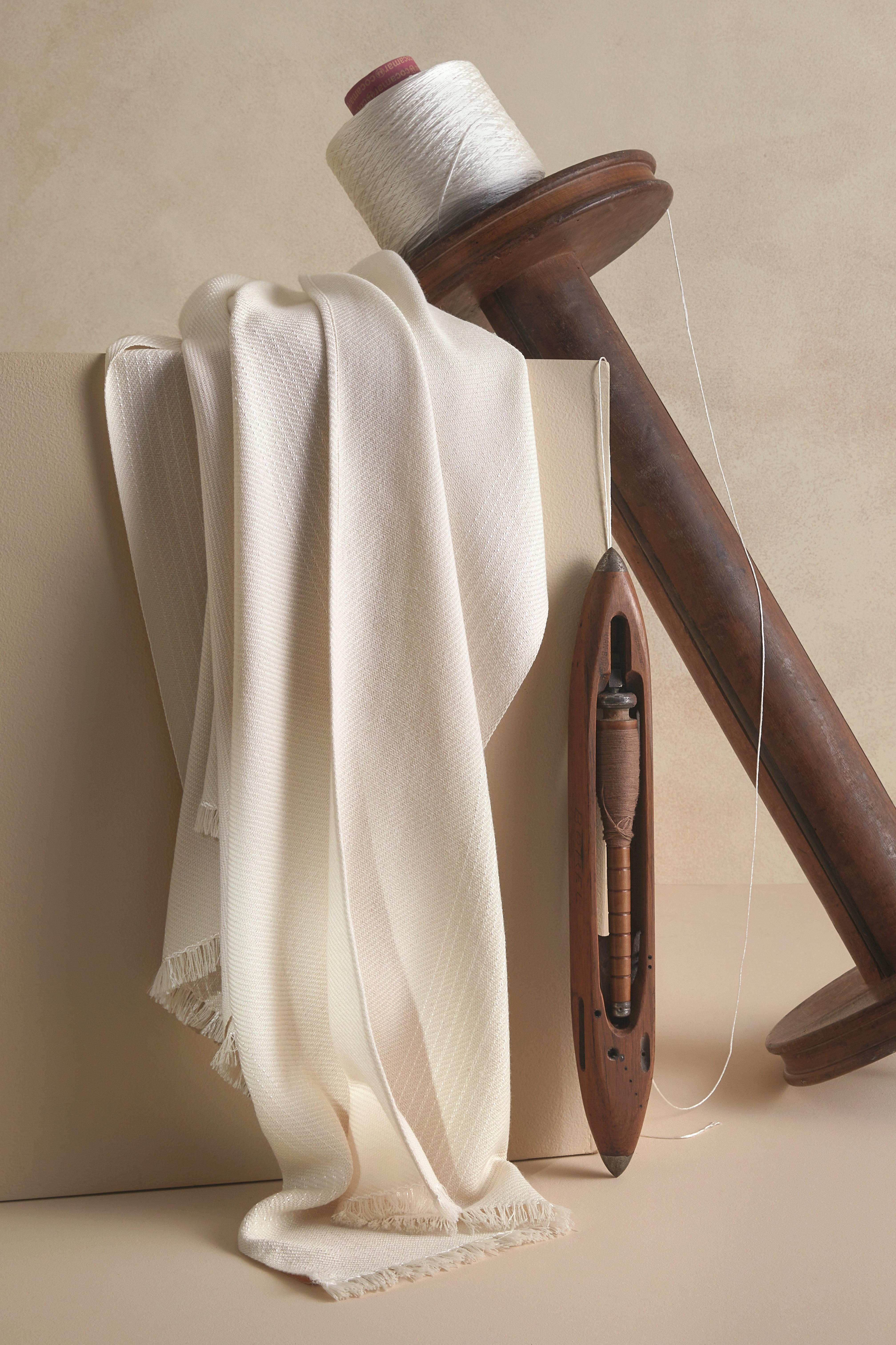 RUANA TANU - líneas de seda