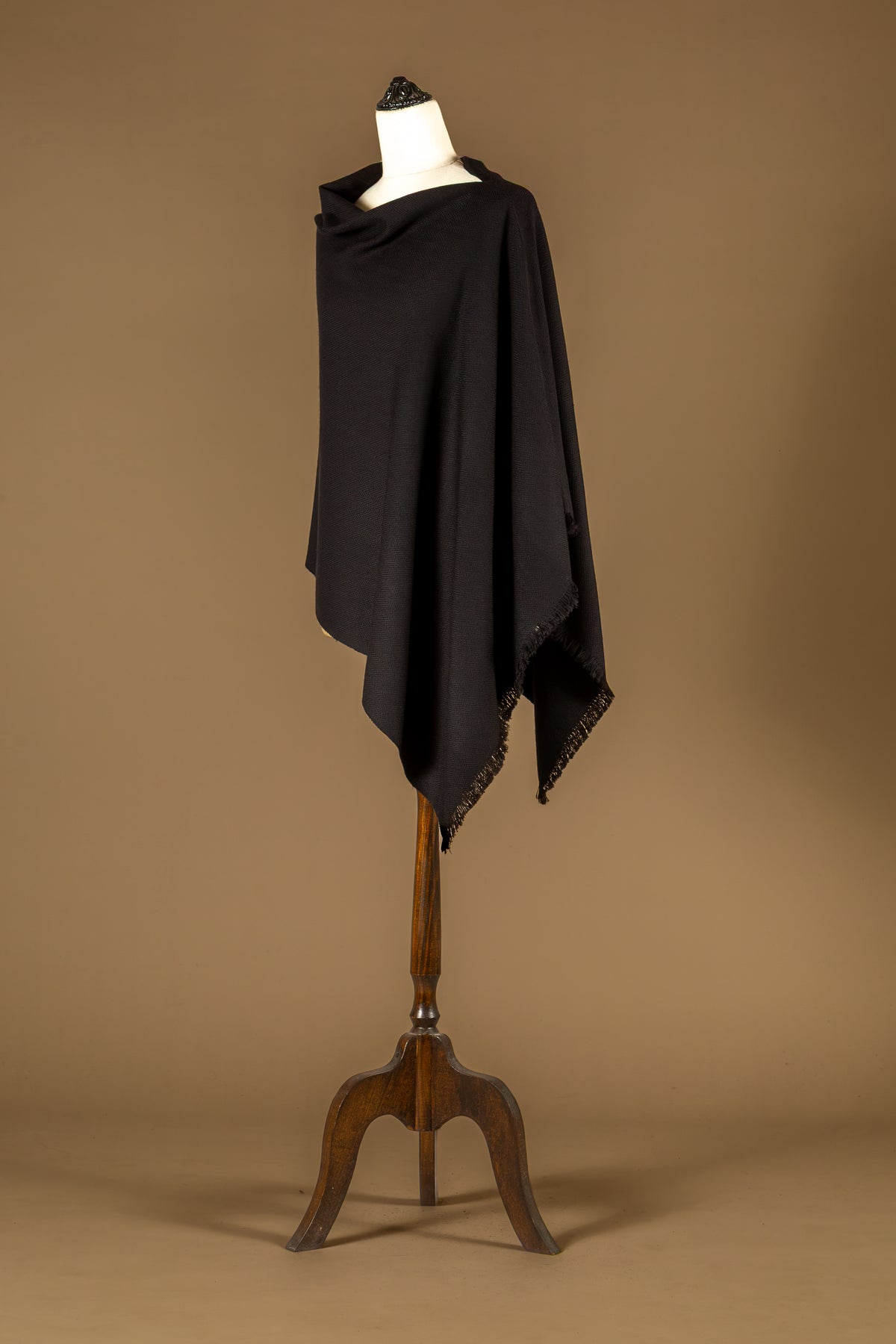 Poncho Laikum Negro