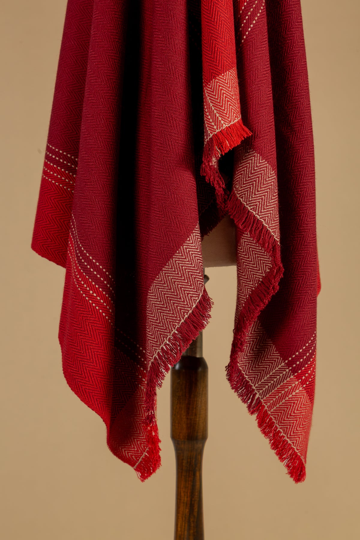 Poncho Shenu Berry