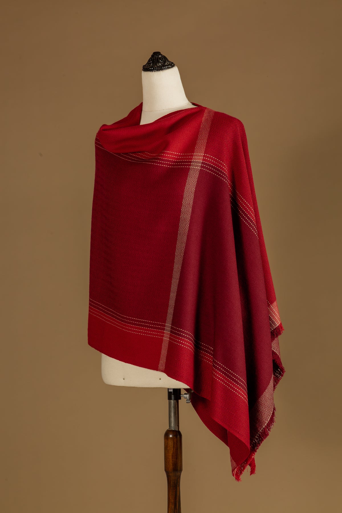 Poncho Shenu Berry