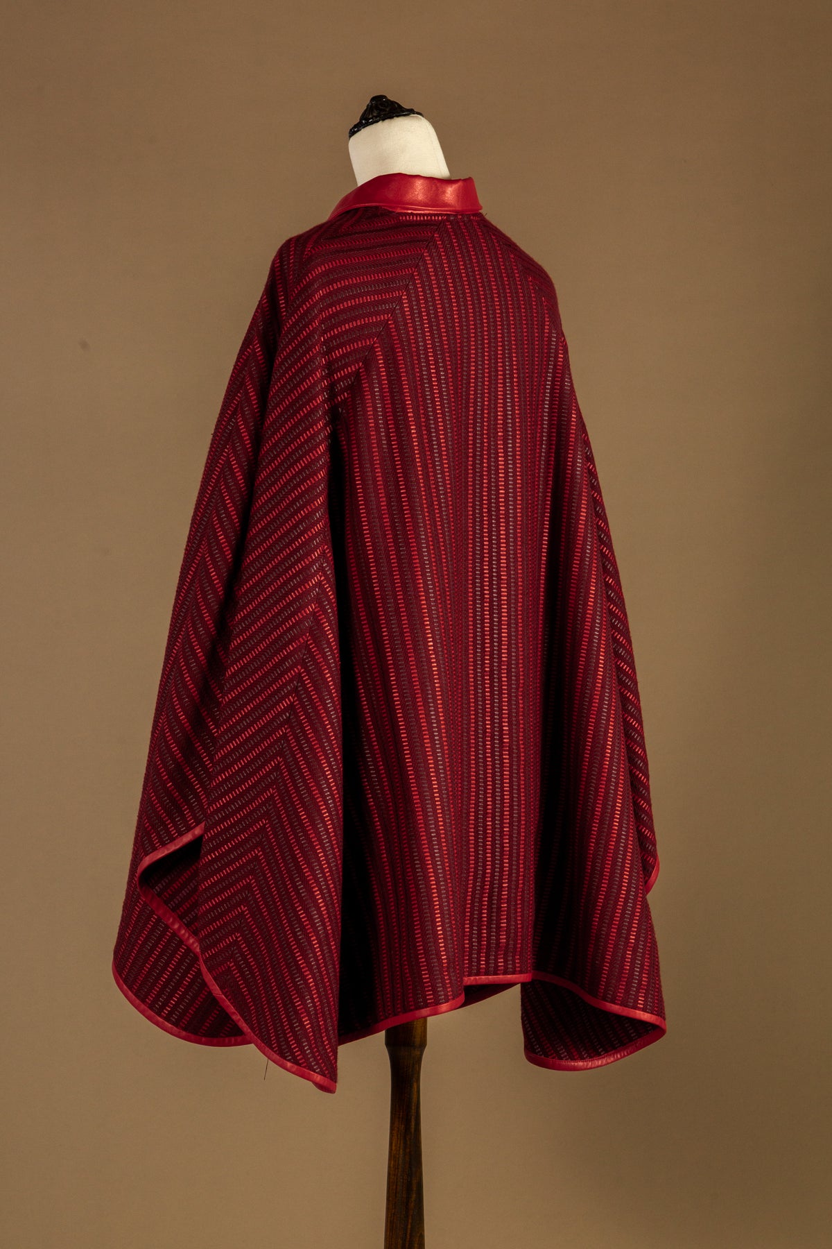 Capa Cuero Tejido