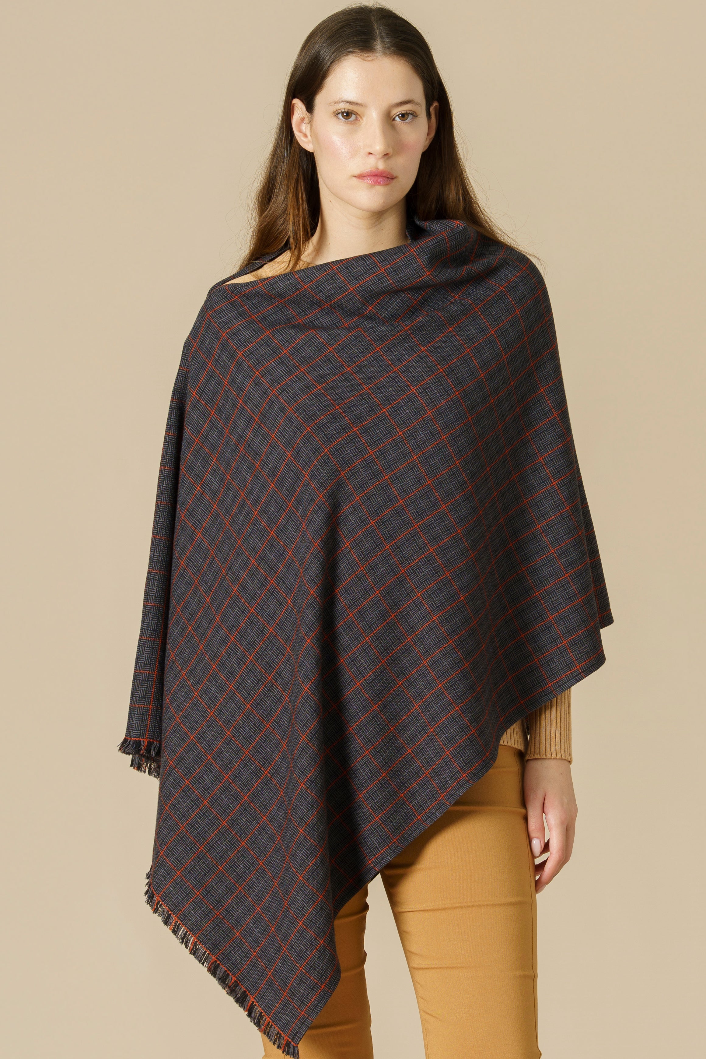 PONCHO BARRACÁN - gris y negro