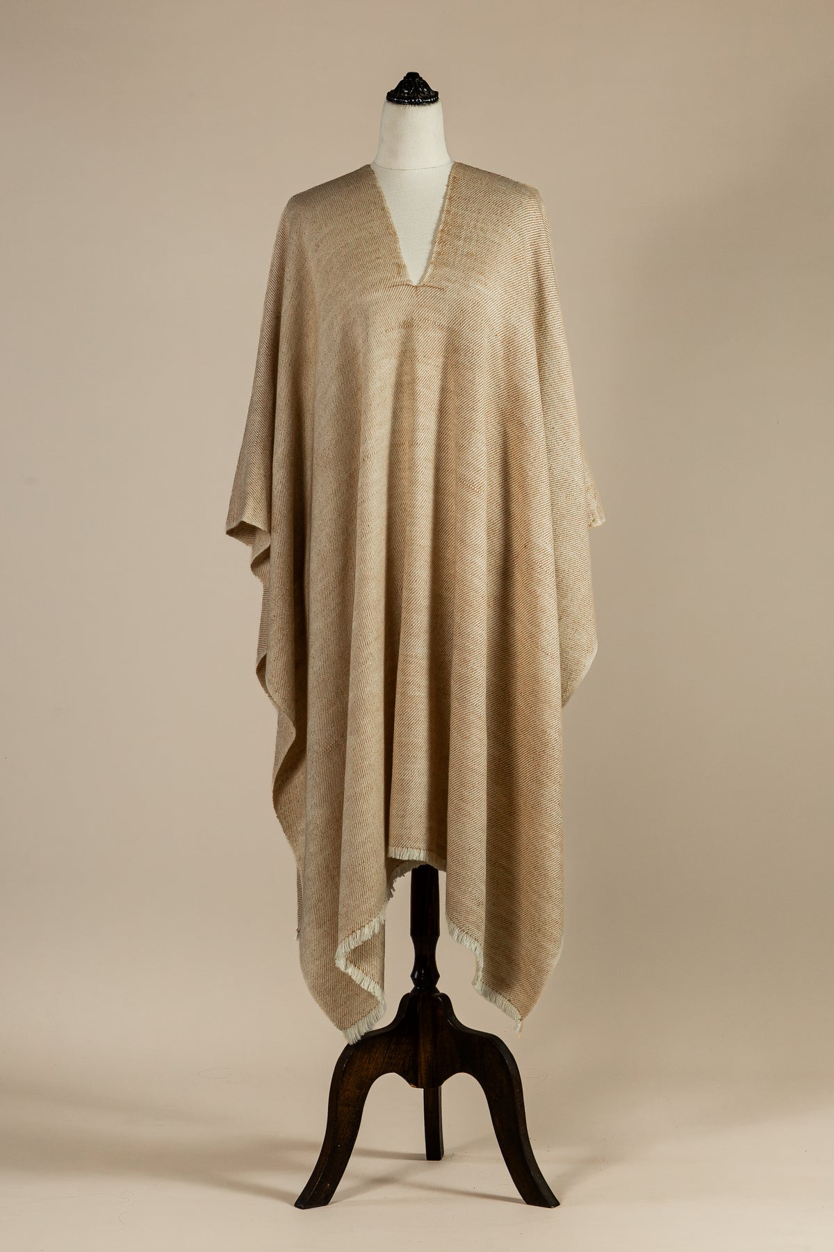 Poncho Nau