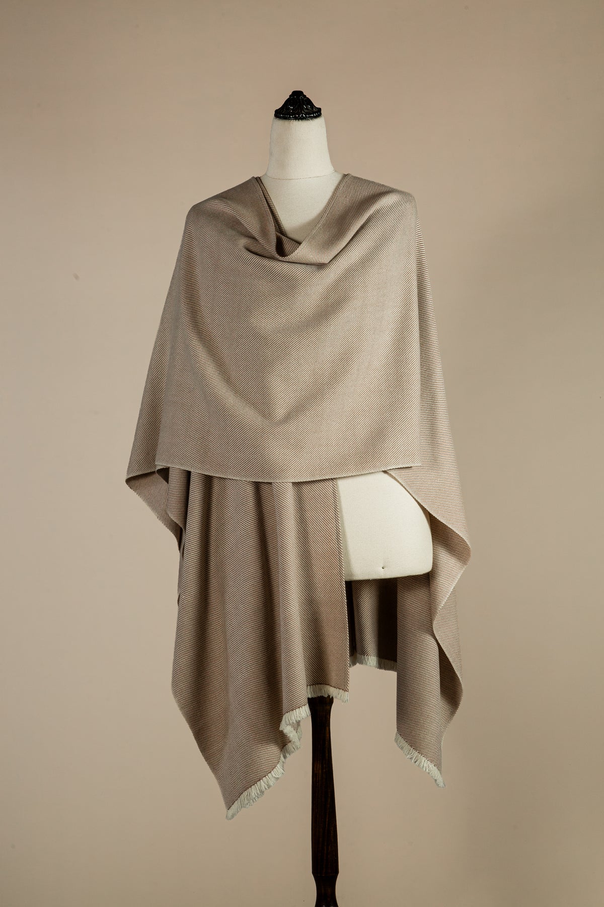 Ruana Haush Camel