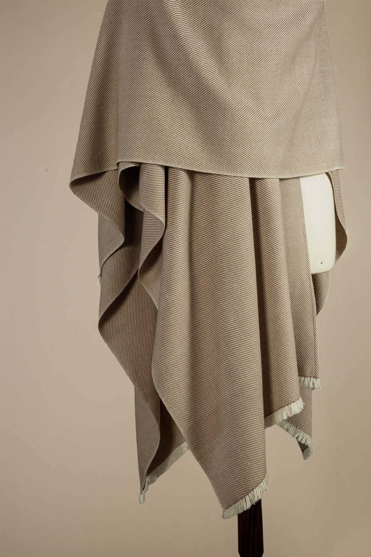 Ruana Haush Camel