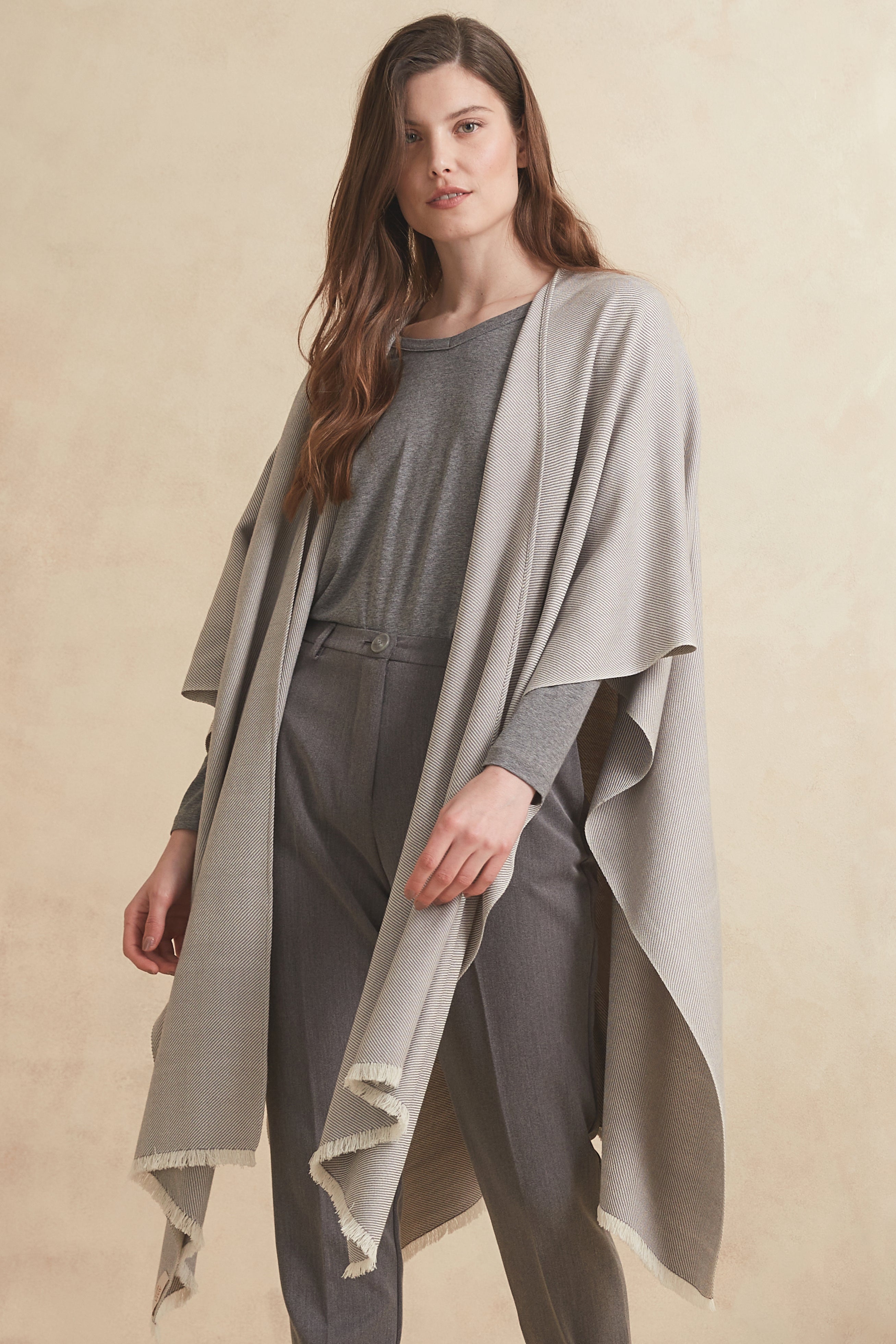 RUANA HAUSH - gris