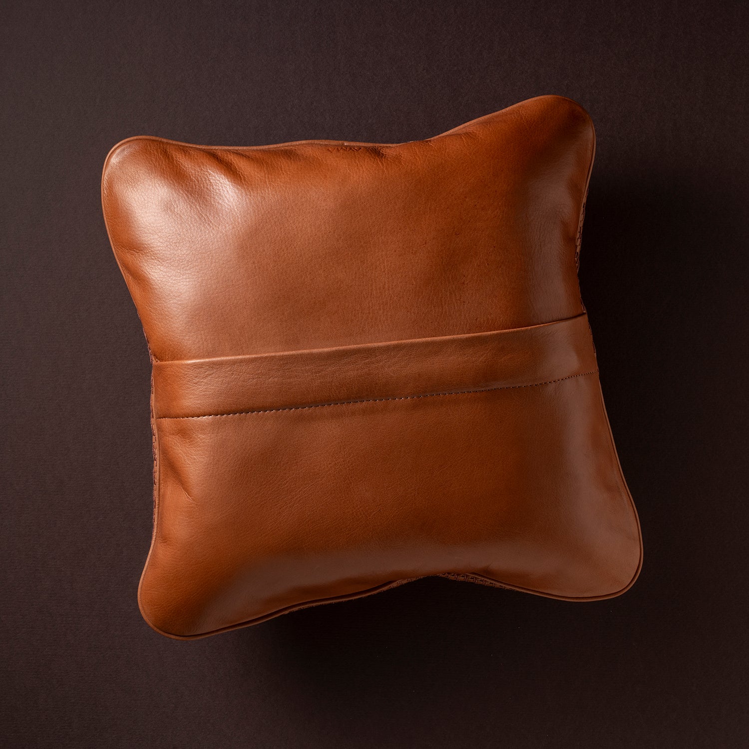 ALMOHADON DE CUERO TEJIDO - suela